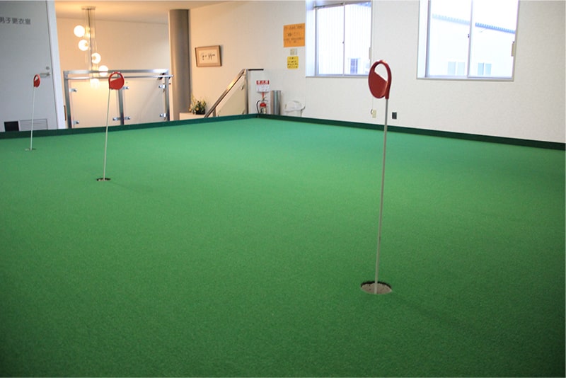 Putting room